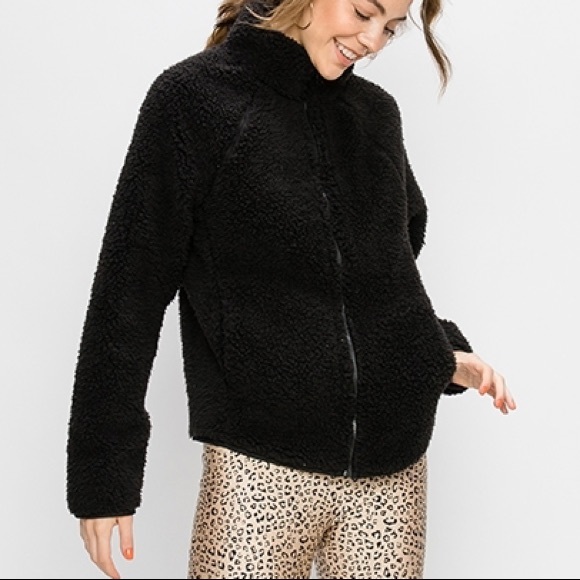 🐻BLACK FULL ZIP PLUSH FLEECE COAT W/POCKETS - Picture 4 of 4